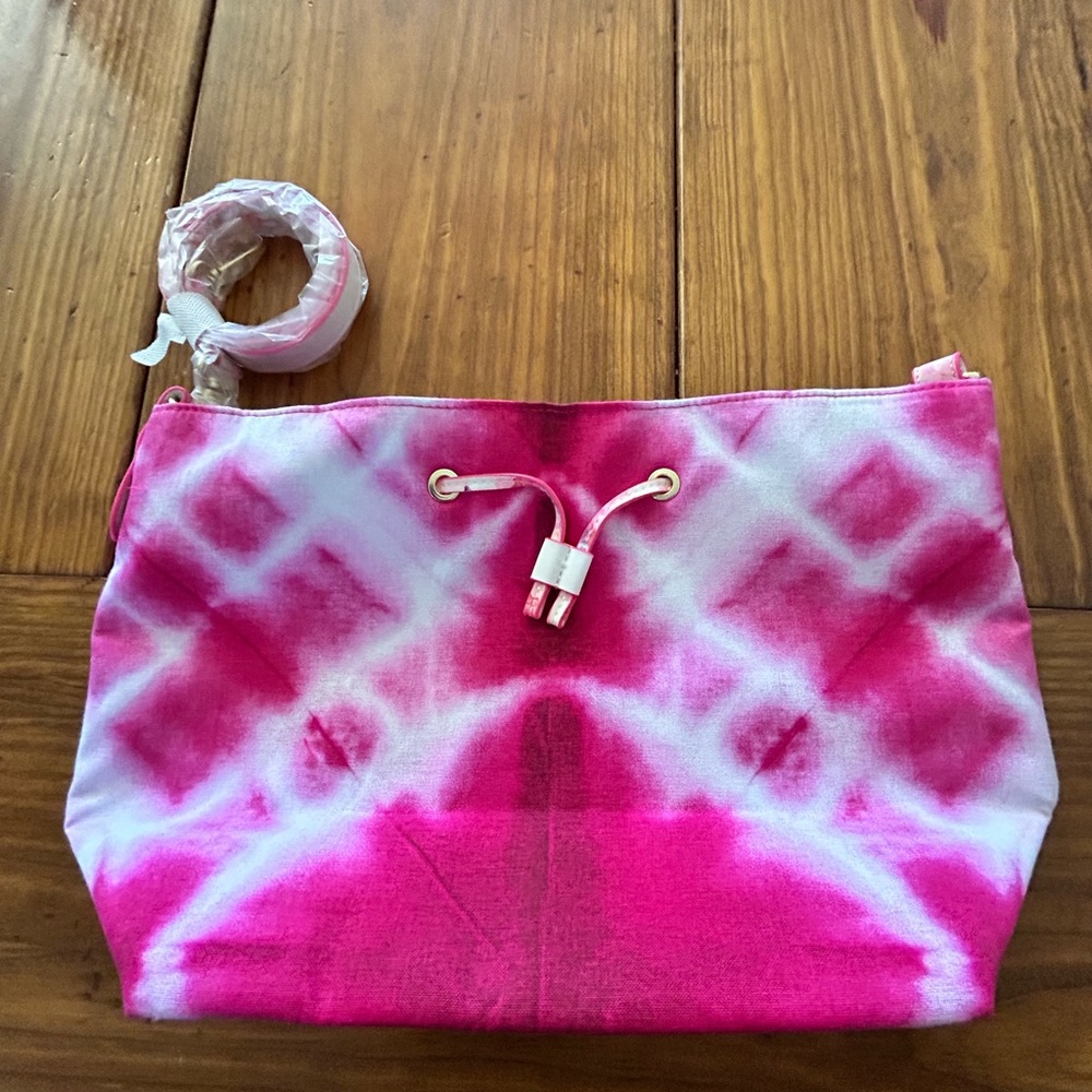 Ester Lauder purse